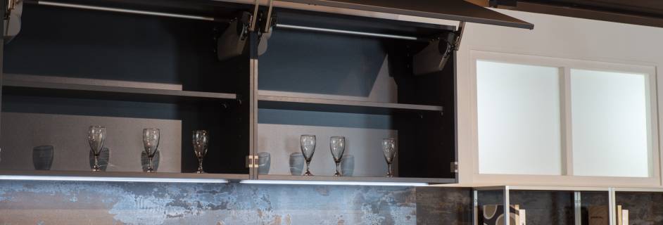 ouverture de meuble haut push pull &eacute;lectrique